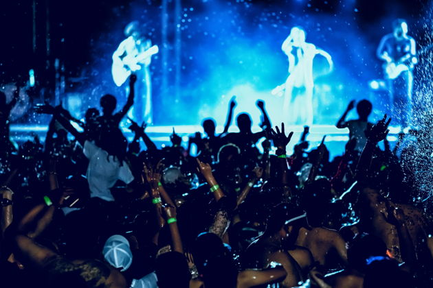 Фото экскурсии - Приобретите входной билет на ночную спа-вечеринку Sparty в купальнях Сечени - 5