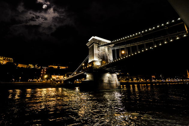 Фото экскурсии - Романтический круиз по Дунаю с неограниченным аперолем и просекко на закате - 4