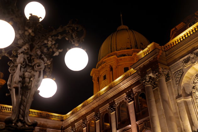 Фото экскурсии - Ночная экскурсия по Будайской крепости с легендами о вампирах и мистическими историями - 1