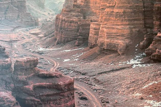 Фото экскурсии - Откройте для себя природные жемчужины Казахстана: Каинды, Кольсай и Чарын в мини-группе - 13