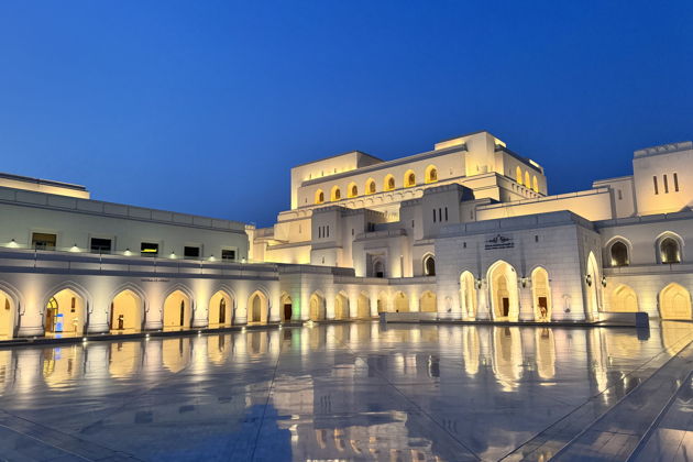 Фото экскурсии - Индивидуальная прогулка по вечернему Маскату | Погрузитесь в волшебную атмосферу ночного города - 1