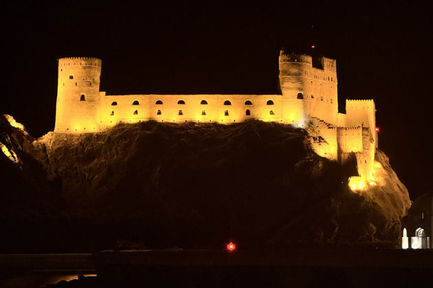 Фото - экскурсия: Индивидуальная прогулка по вечернему Маскату | Погрузитесь в волшебную атмосферу ночного города