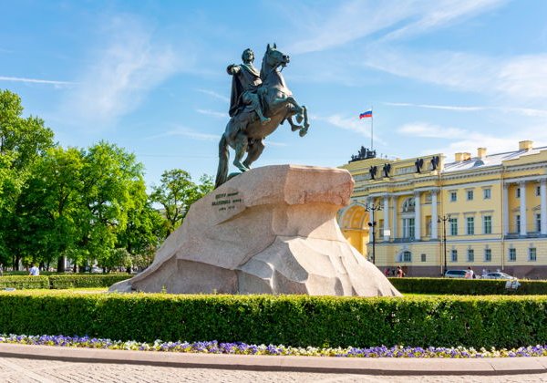 Обзорная индивидуальная экскурсия на автомобиле + Эрмитаж - фото 1