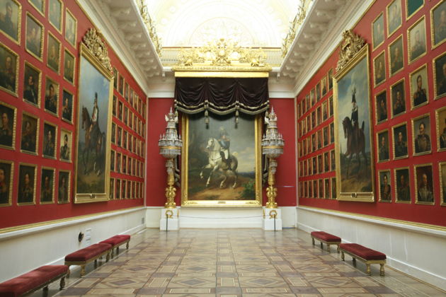 Фото экскурсии - Автомобильная обзорная экскурсия с индивидуальным гидом и посещением Эрмитажа - 7