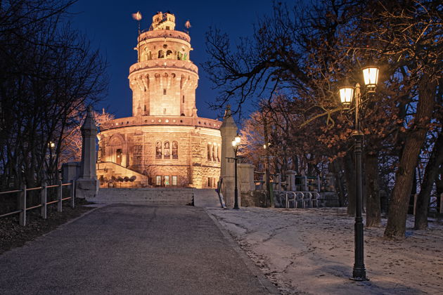Фото экскурсии - Подъем на смотровую башню Елизаветы по канатной дороге - 3