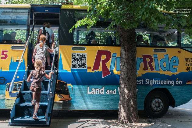 Фото экскурсии - Прогулка на амфибийном автобусе по городским улицам и водам Дуная - 5