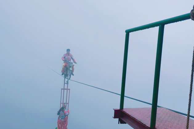 Фото экскурсии - Прогулка по стеклянному мосту с чайной церемонией и посещением Музея шелка - 5