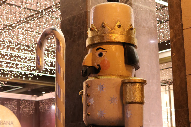 Фото - экскурсия: Волшебная прогулка с Щелкунчиком по зимнему Петербургу в рождественской атмосфере