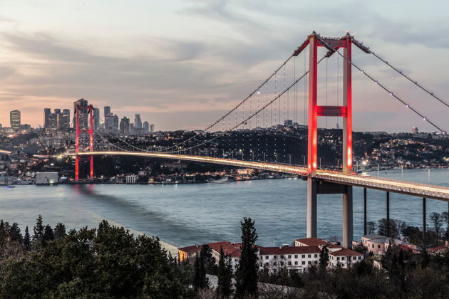 Фото экскурсии - Вечерний круиз по Босфору в Стамбуле с аудиогидом и напитками на закате - 10