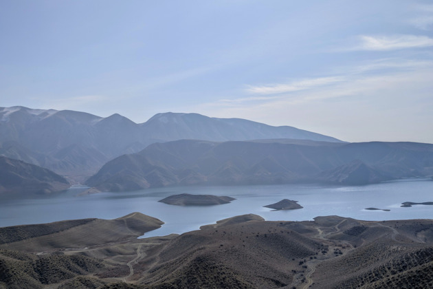 Фото - экскурсия: Путешествие от Арарата к загадочному бирюзовому озеру через храмы и горные пейзажи