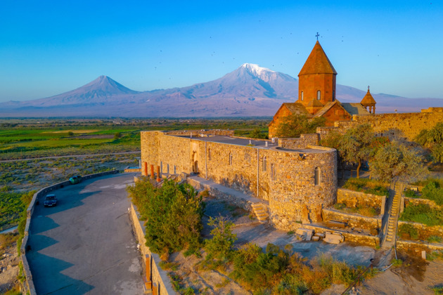 Фото - экскурсия: Путешествие по горным пейзажам Армении с посещением Нораванка и традиционным обедом в местном доме