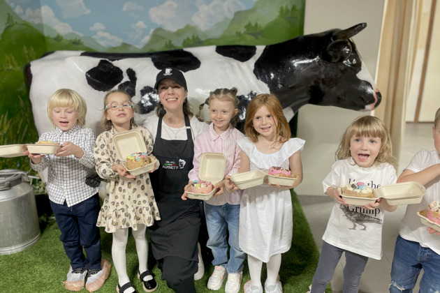 Фото - экскурсия: Создаем бенто-торт из мороженого с неожиданной начинкой