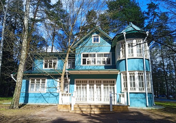 По литературным местам осеннего Переделкина
