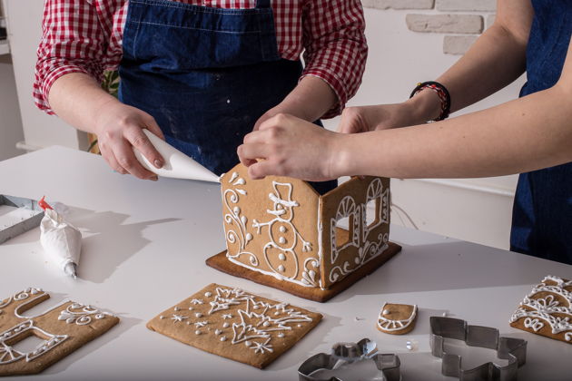 Фото экскурсии - Мастер-класс по созданию пряничного домика к Новому году - 6