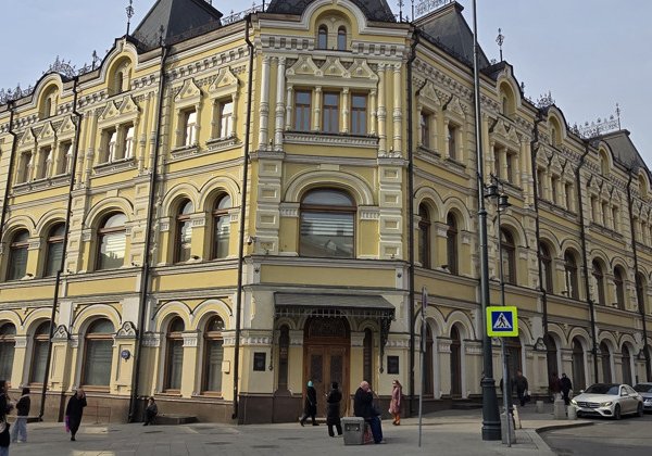 Париж на Москве-реке: пешеходная экскурсия по Кузнецкому мосту