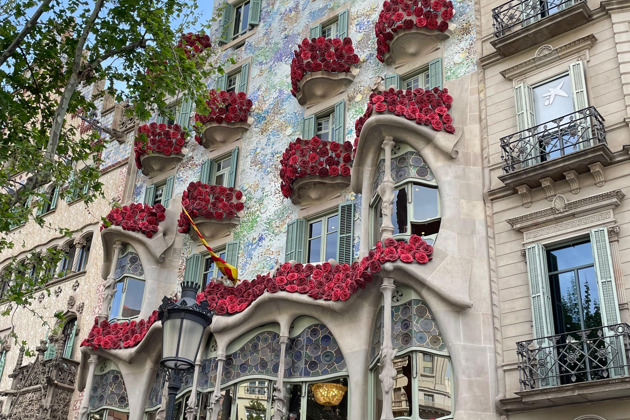 Фото - экскурсия: Барселона Гауди: как фантазия стала явью