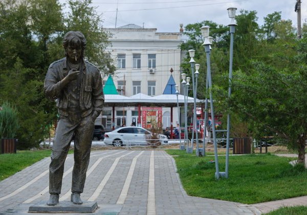Культурное Сердце Элисты: От Поэтов до Будды- пешеходная - фото 4