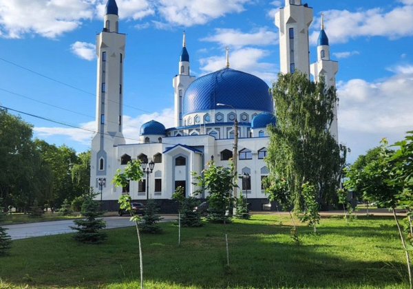 В Гуамское ущелье через столицу Адыгеи