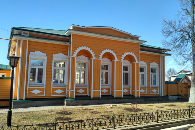 Фото - экскурсия: Путешествие по старинным городам и святым местам вдоль трассы М-12: Выкса, Дивеево, Арзамас