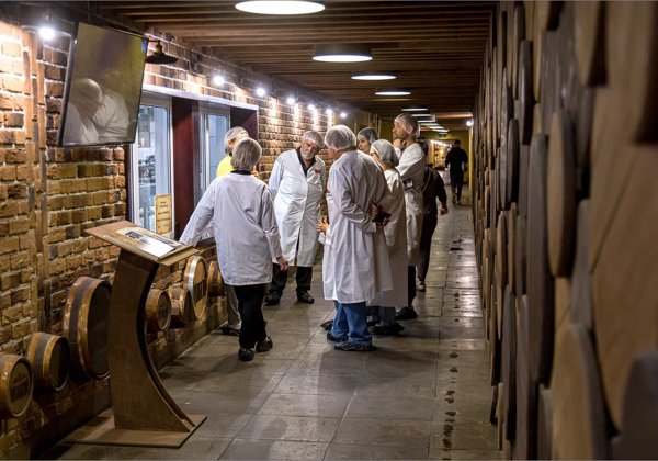 Экскурсия на пивоварню с дегустацией пива и закусок собственного производства