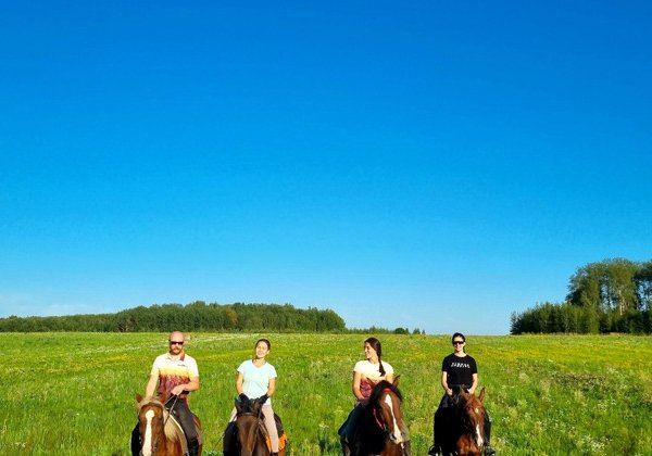 Конная прогулка по окрестностям Суздаля