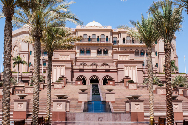 Фото - экскурсия: Абу-Даби — город миллиардеров
🚙 VIP-джип премиум-класса
👥 До 7 гостей