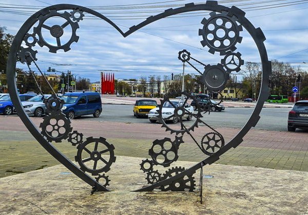 Прогулки по Уралмашу: Площадь Первой Пятилетки и Бульвар Культуры - фото 1