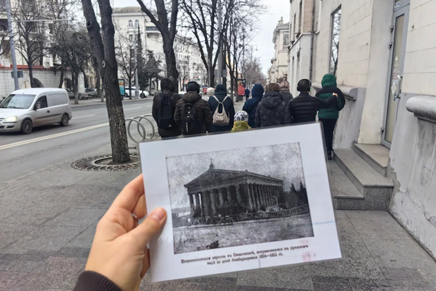 Фото - экскурсия: Раскрываем загадки эпидемии в интерактивном квесте по севастопольским улочкам