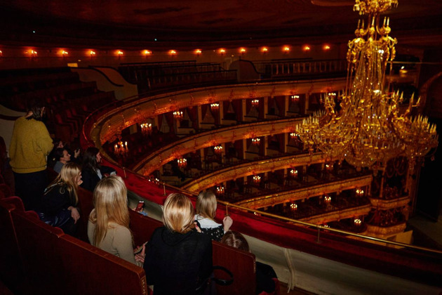 Фото - экскурсия: Эксклюзивная прогулка по Большому театру в сопровождении гида и профессионального фотографа