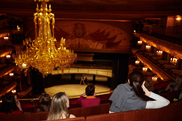 Фото - экскурсия: Эксклюзивная прогулка по Большому театру в сопровождении гида и профессионального фотографа