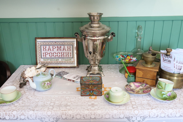 Фото - экскурсия: Мастер-класс с костюмами Школа купеческих наук для всей семьи