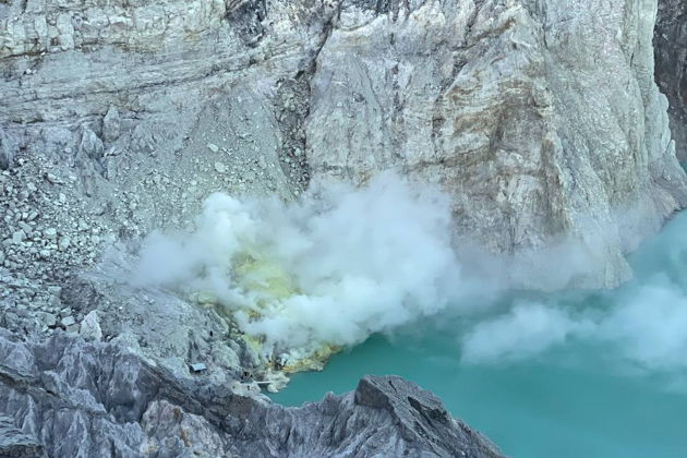 Фото экскурсии - Подъем к бирюзовому озеру вулкана Иджен в небольшой группе - 6