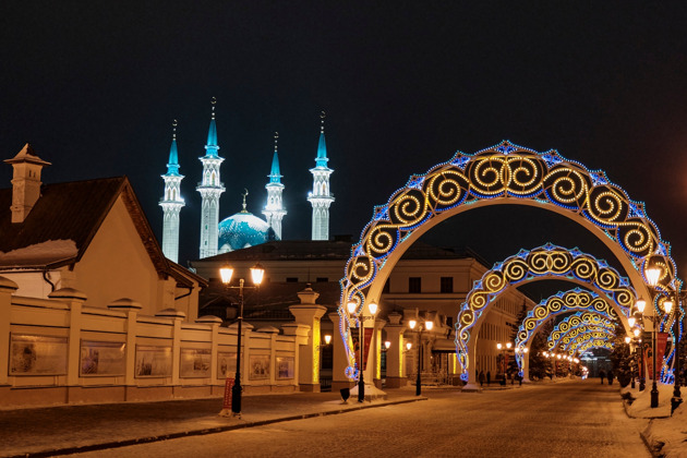 Фото - экскурсия: Новогодняя Казань гостеприимно распахивает двери для туристов