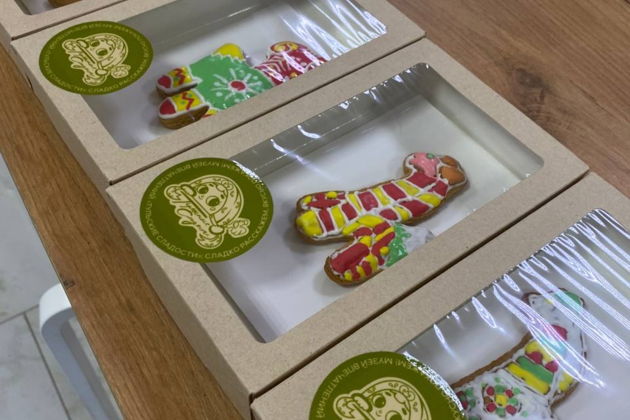 Фото экскурсии - Мастер-класс по росписи имбирных пряников в стиле филимоновской игрушки - 5