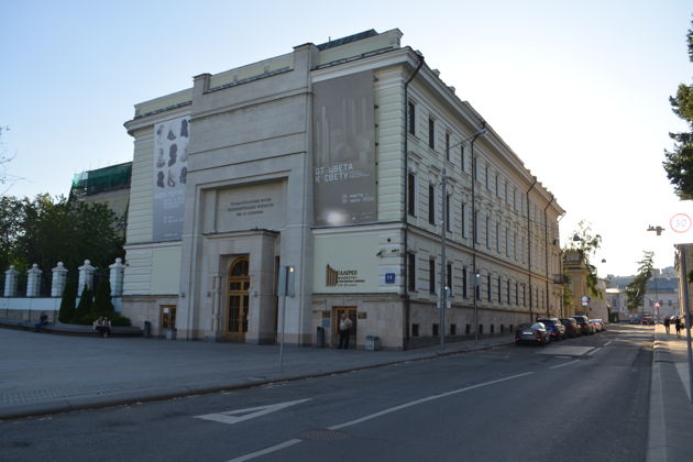 Фото экскурсии - Автобусная экскурсия по Москве с осмотром Кремля Чертолья и Храма Христа Спасителя - 6