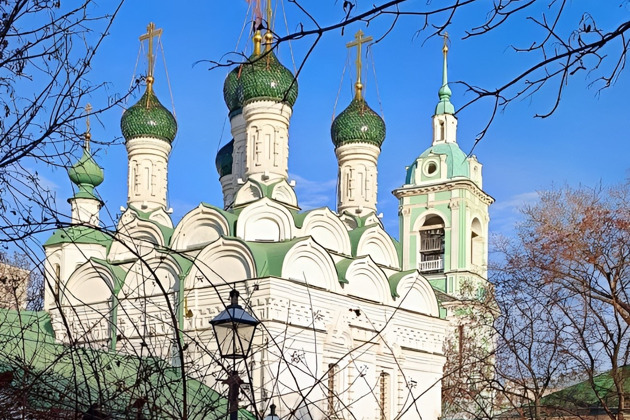 Фото - экскурсия: Прогулка по архитектурным эпохам от русского узорочья до классицизма