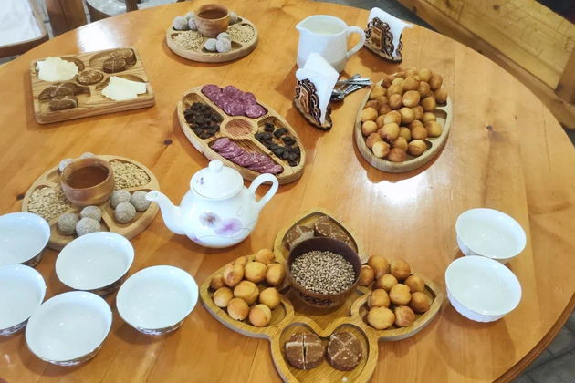 Фото экскурсии - Погружение в алтайскую культуру с горловым пением кай дегустацией и прогулкой по Горно-Алтайску - 6