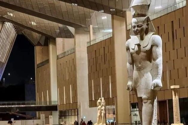 Фото экскурсии - Экскурсия в Каир из Шарм-эль-Шейха с посещением нового музея, пирамид и Сфинкса в мини-группе - 8