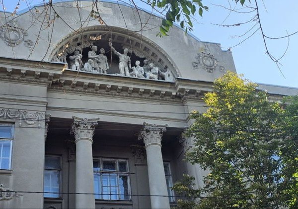 Мобильный квест "В поисках саратовских монстров" - фото 1