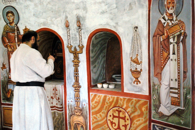 Фото - экскурсия: Иконописная мастерская с настоятелем храма