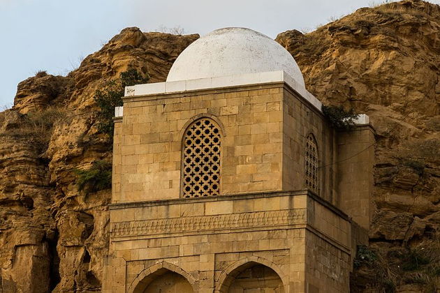 Фото экскурсии - Путешествие к гранатовым садам Гейчая: вулканы, святыни Шемахи и перевал Агсу - 11