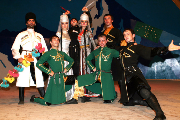 Фото - экскурсия: 33 водопада и гостеприимное застолье в горах Кавказа