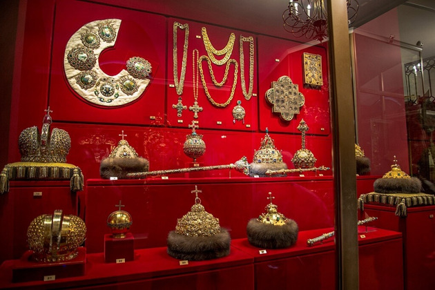 Фото - экскурсия: Погружение в историю Оружейной палаты Московского Кремля