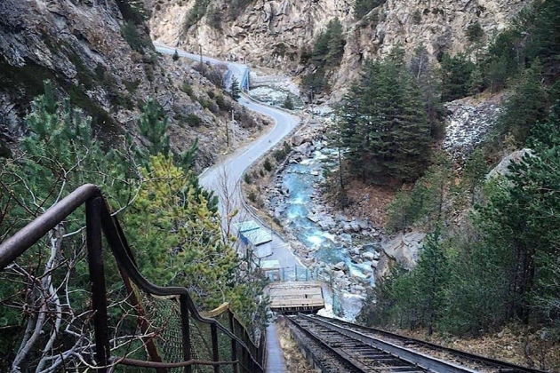 Фото экскурсии - Путь к величественному Эльбрусу лежит через озеро Гижгит, поселок Азау и Поляну Нарзанов - 1