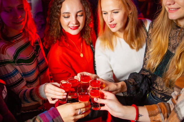 Фото экскурсии - Экспресс-экскурсия по барам Питера (18+) - 1