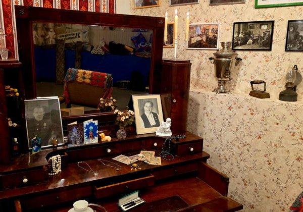 «Униженные или оскорбленные». Жизнь в коммунальной квартире + чаепитие - фото 4
