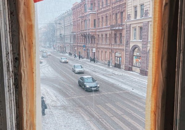 По трём коммунальным квартирам Петербурга - фото 1