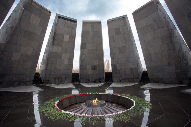 Фото экскурсии - Обзорная экскурсия по Еревану от крепости Эребуни до мемориала Цицернакаберд и музея Матенадаран - 1