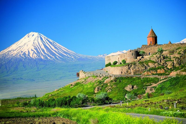 Фото - экскурсия: Путешествие от подножия Арарата к истокам виноделия через Хор Вирап и Нораванк