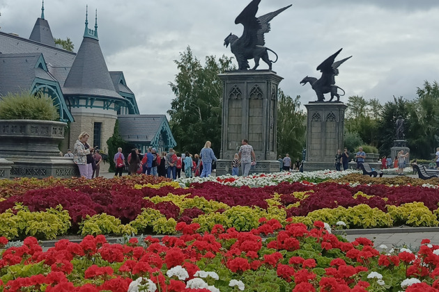 Прогулка по готическому замку Гарибальди